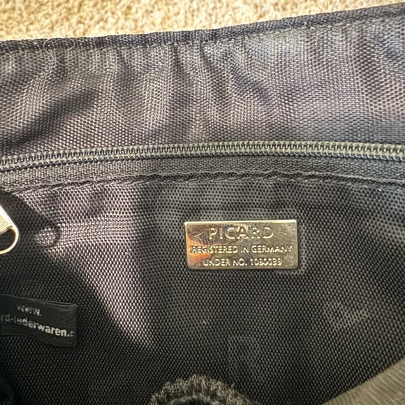 Picard Elegant Black Leather Crossbody Bag - Picture 10 of 16